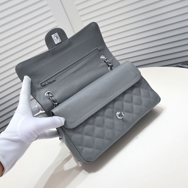 シャネルバッグ素材ディテール